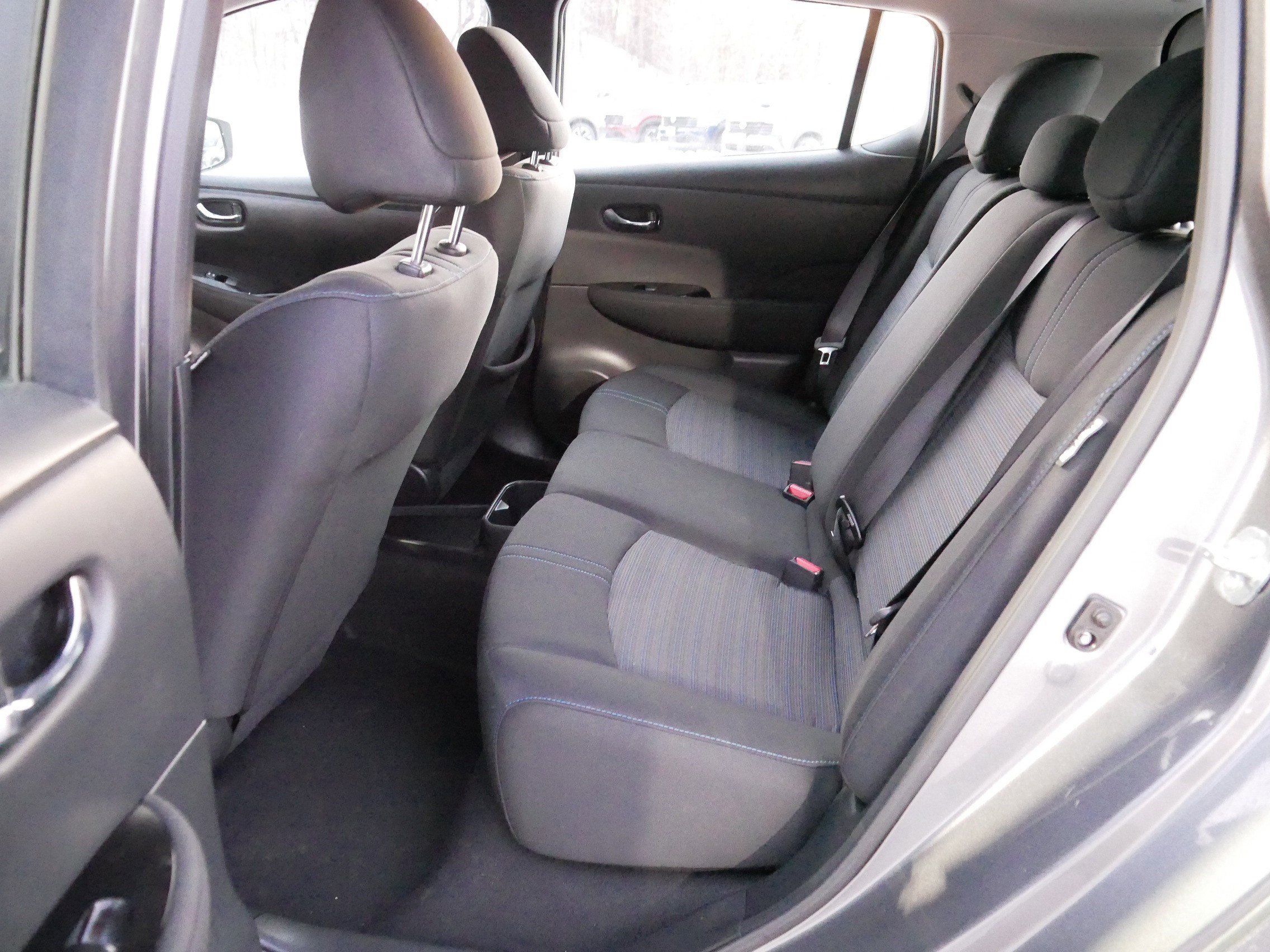 Certified 2024 Nissan Leaf SV Plus image 36