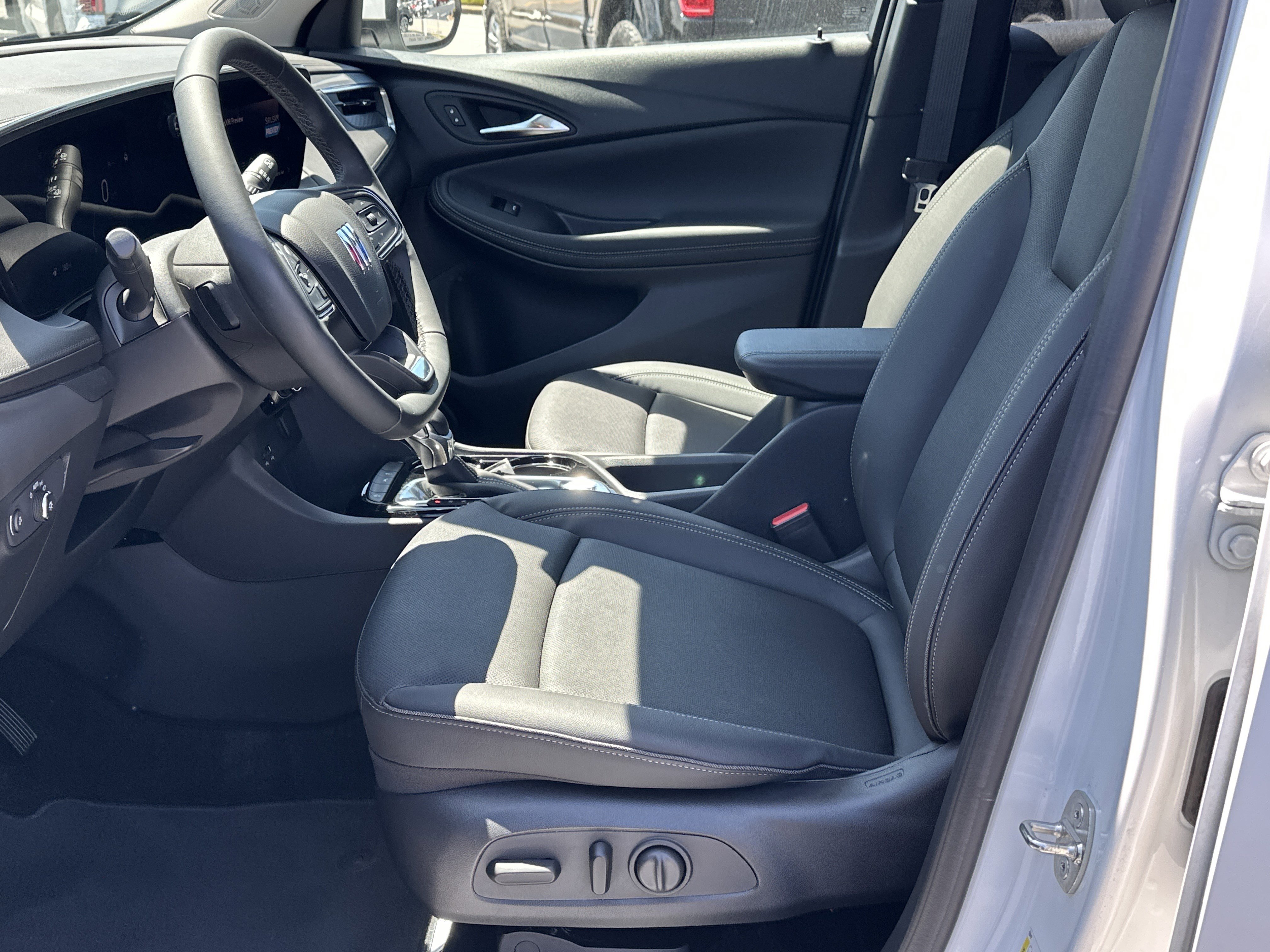 Used 2024 Buick Encore GX Sport Touring w/ Comfort Package image 9