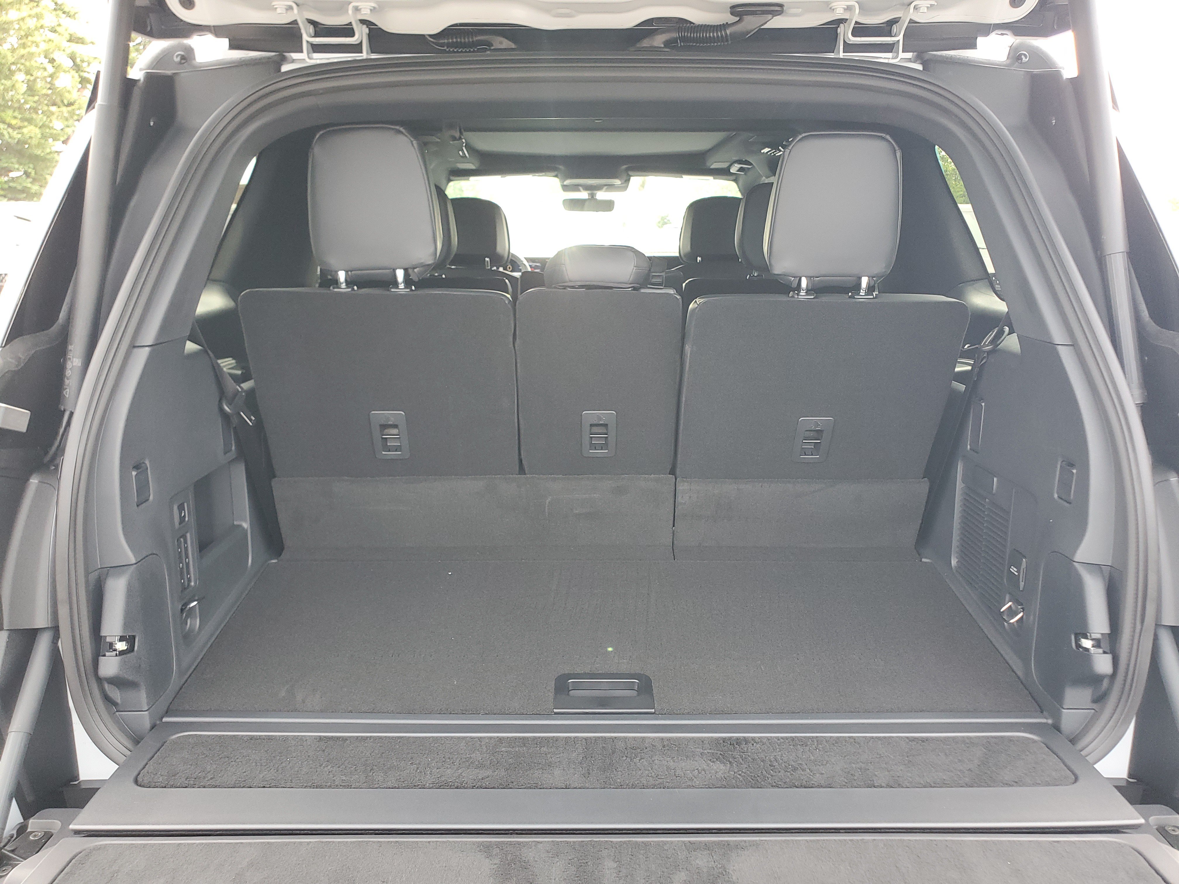 New 2026 Lincoln Navigator Reserve w/ Jet Appearance Package AWD/4WD image 32