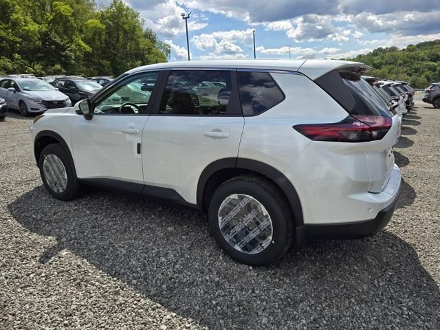 New 2026 Nissan Rogue SV image 4