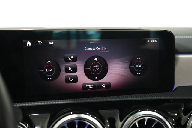 Used 2025 Mercedes-Benz CLA 250 image 28