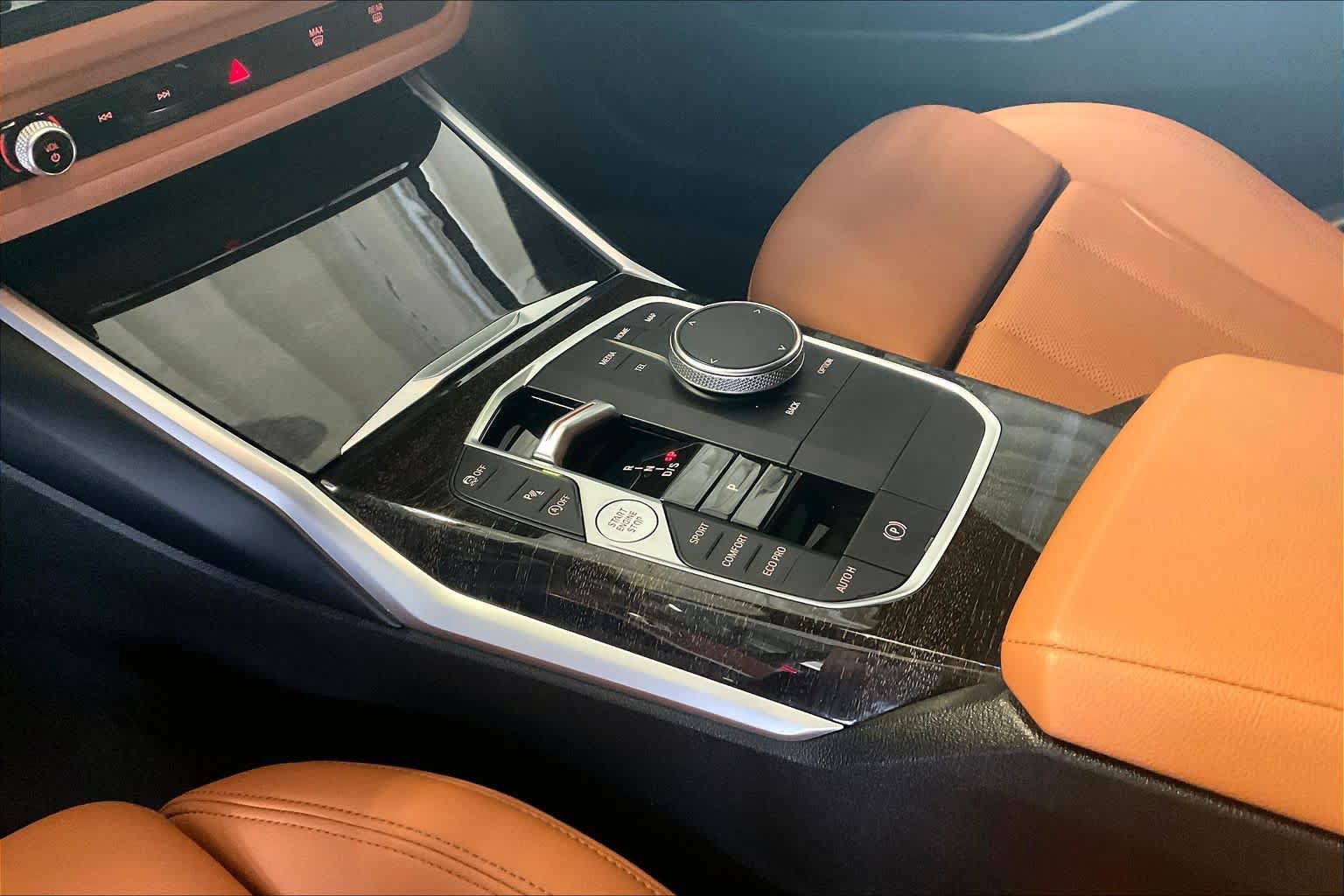 Certified 2023 BMW 330i xDrive Sedan w/ Premium Package AWD/4WD image 15