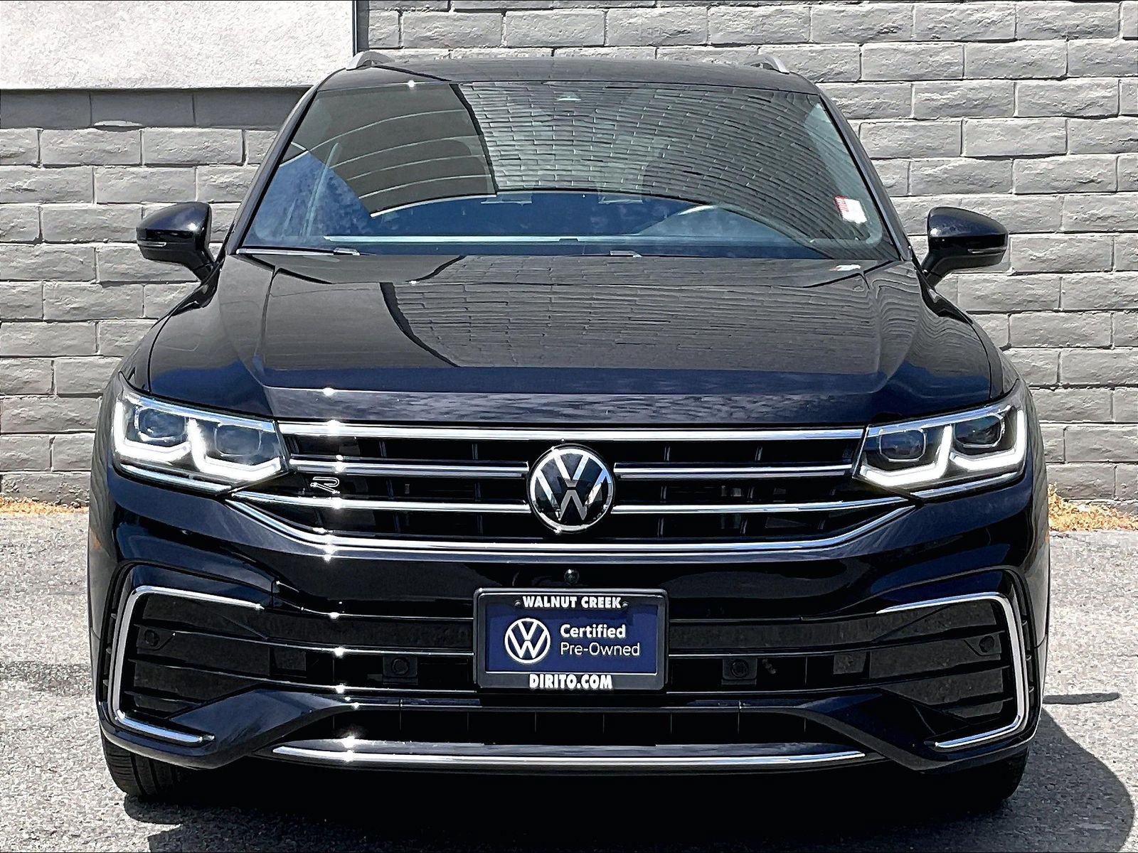 Certified 2024 Volkswagen Tiguan SEL R-Line AWD/4WD image 2