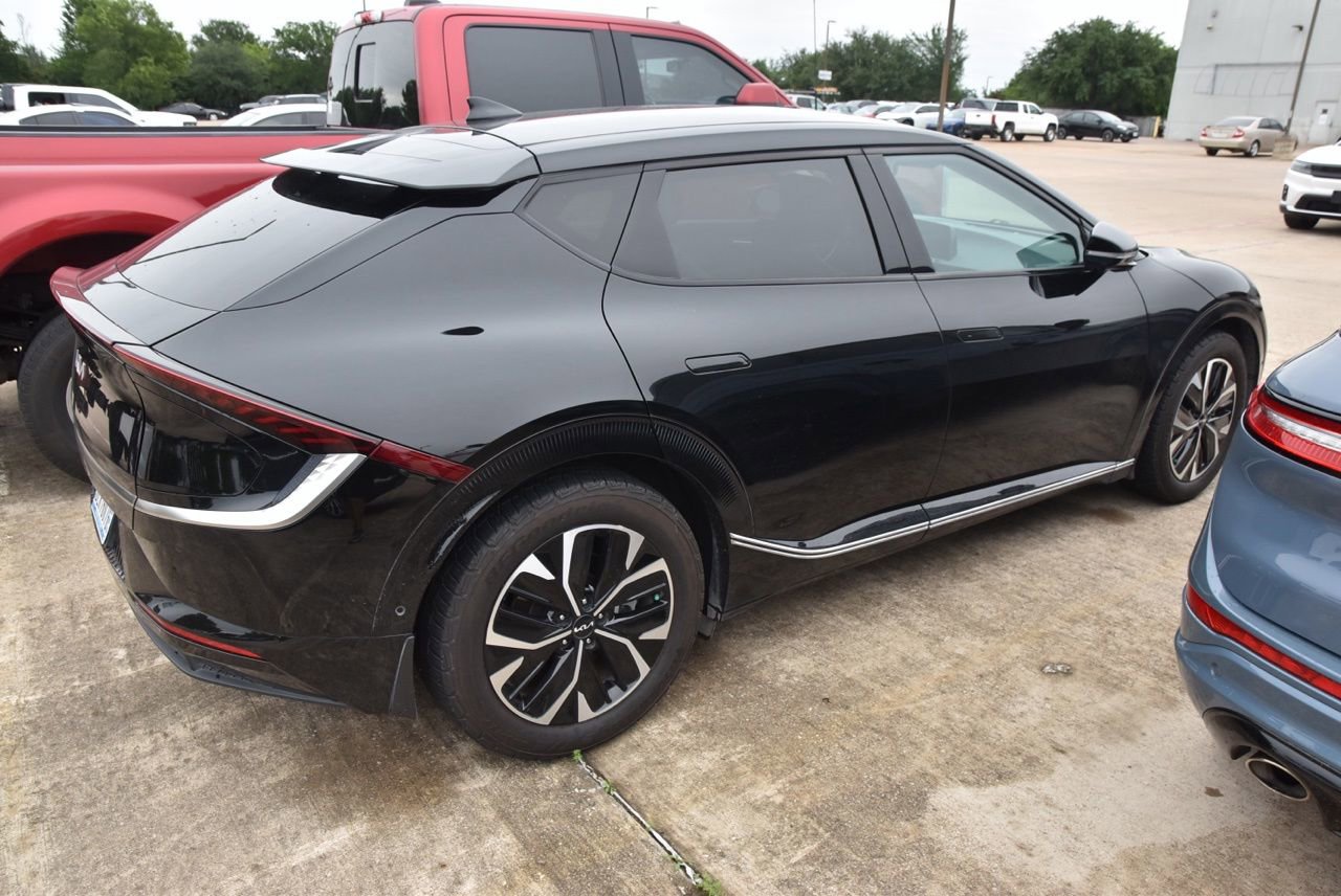 Used 2022 Kia EV6 Wind w/ Wind Technology Package AWD/4WD image 6
