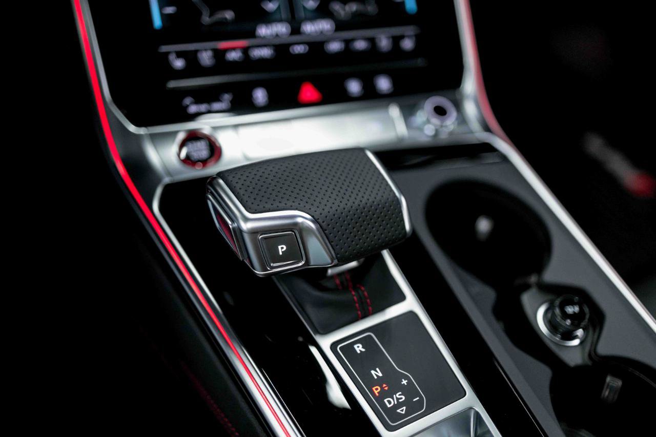 Used 2025 Audi RS 6 performance AWD/4WD image 71