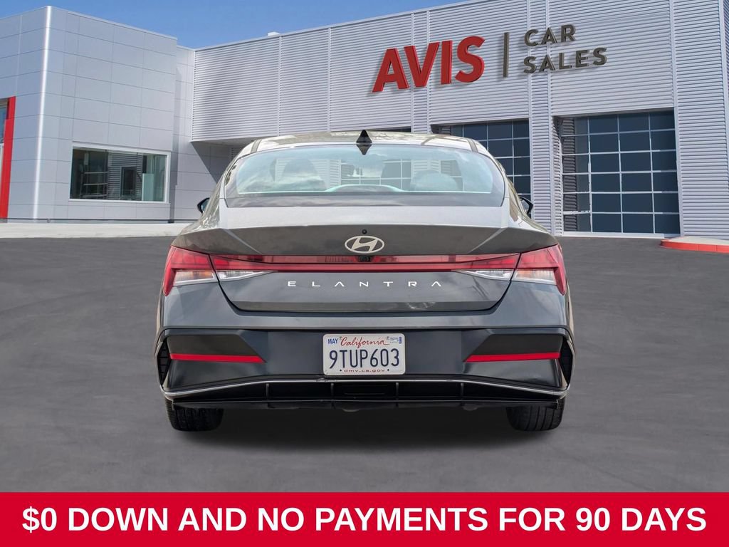 Used 2025 Hyundai Elantra SEL FWD image 7