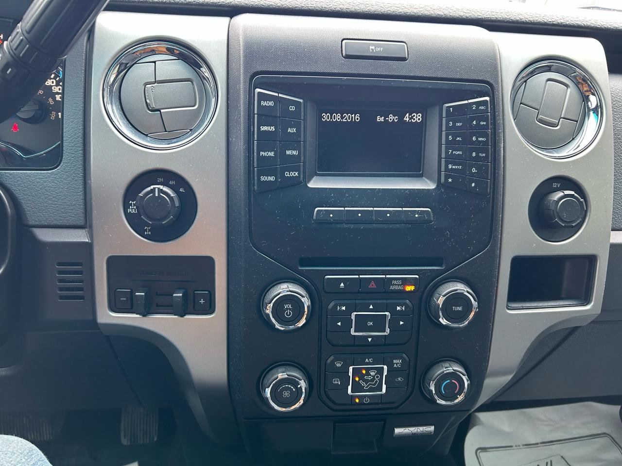 Used 2014 Ford F150 XLT w/ Equipment Group 302A Luxury image 21