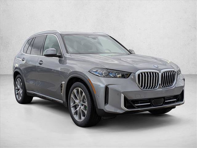 Used 2026 BMW X5 xDrive50e AWD/4WD image 7