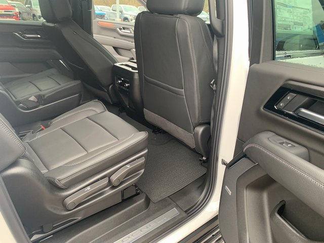 New 2026 GMC Yukon XL Denali image 13