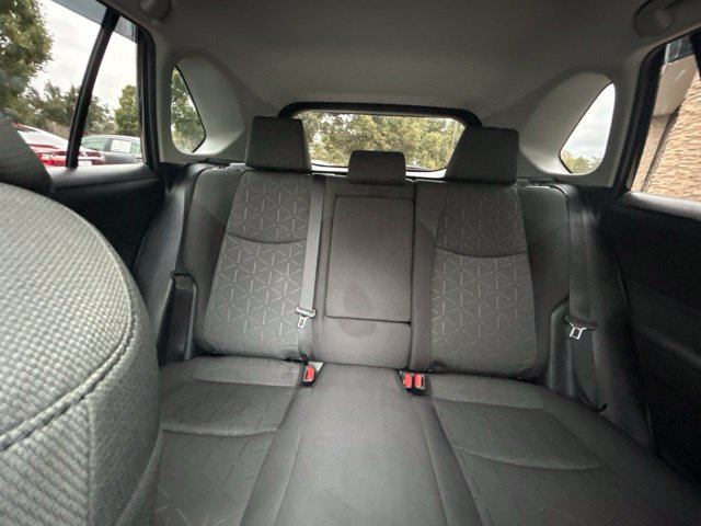 Used 2022 Toyota RAV4 XLE w/ Convenience Package FWD image 33