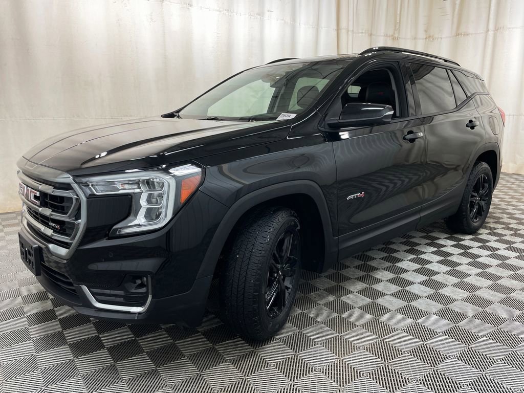 Certified 2024 GMC Terrain AT4 w/ Tech Package AWD/4WD image 17