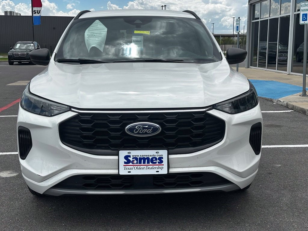 Certified 2023 Ford Escape ST-Line w/ Tech Pack #1 FWD image 7