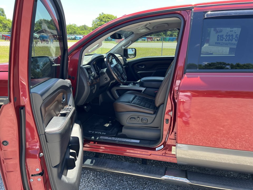 Used 2017 Nissan Titan Platinum Reserve AWD/4WD image 7
