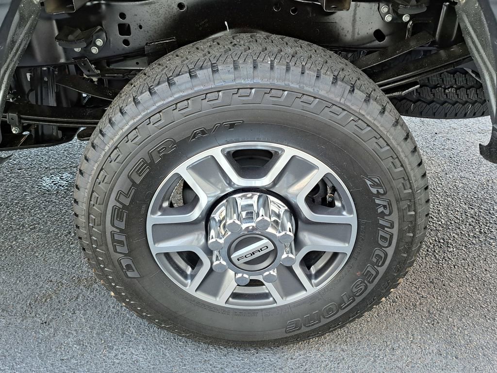 New 2026 Ford F250 Lariat w/ FX4 Off-Road Package AWD/4WD image 16