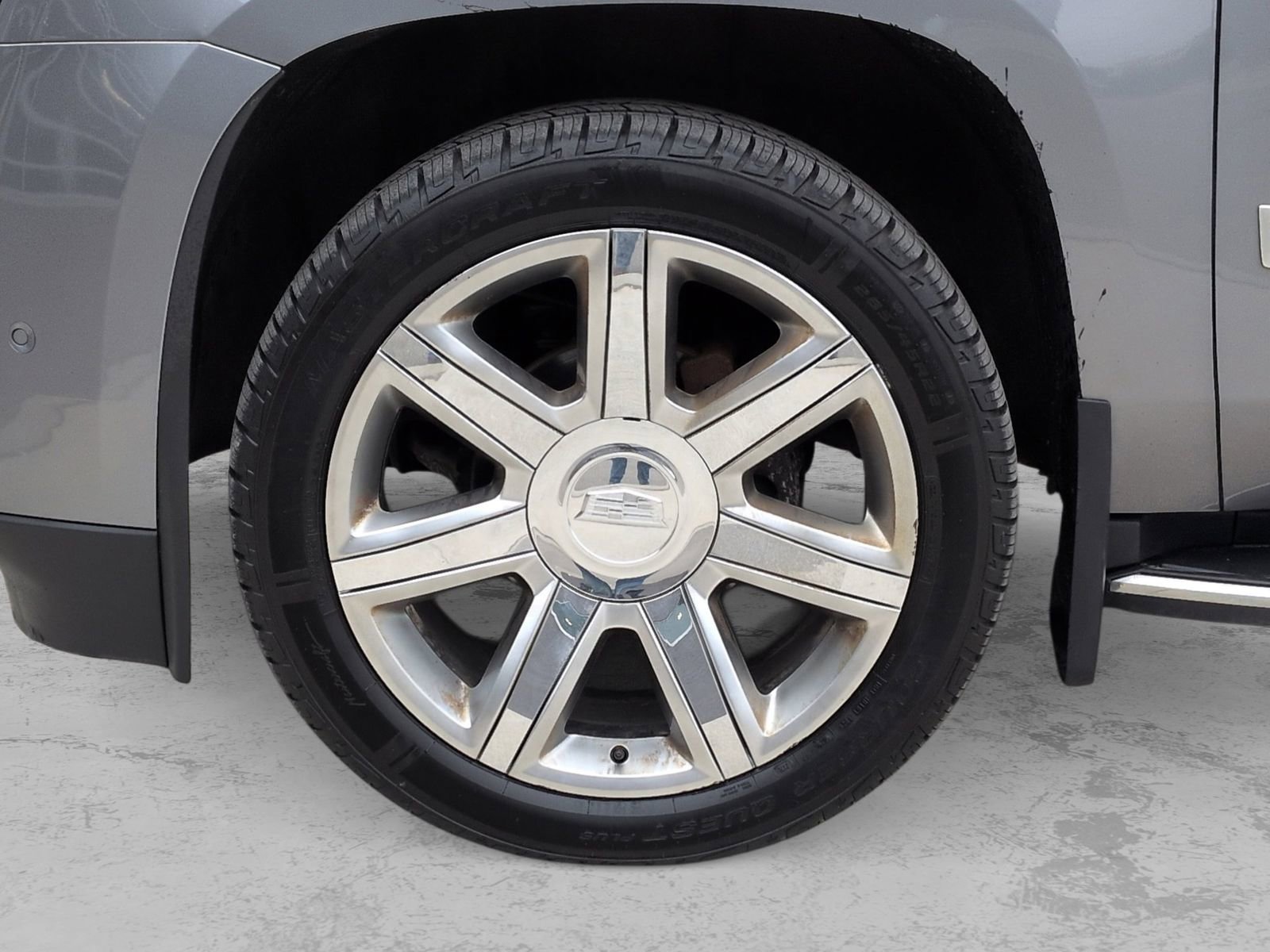 Used 2020 Cadillac Escalade Luxury AWD/4WD image 17
