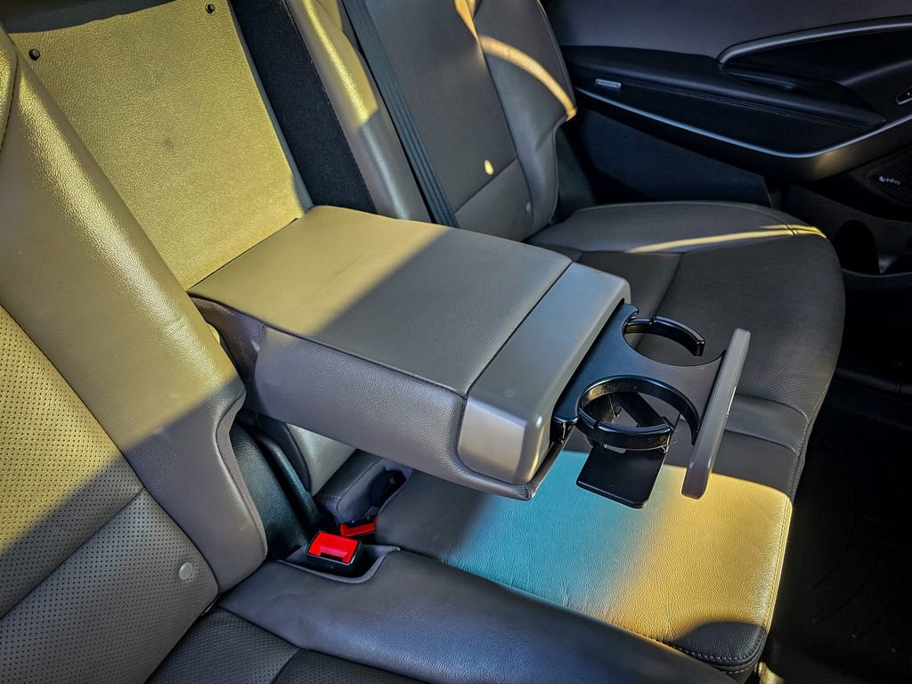 Used 2017 Hyundai Santa Fe SE w/ Cargo Package image 48