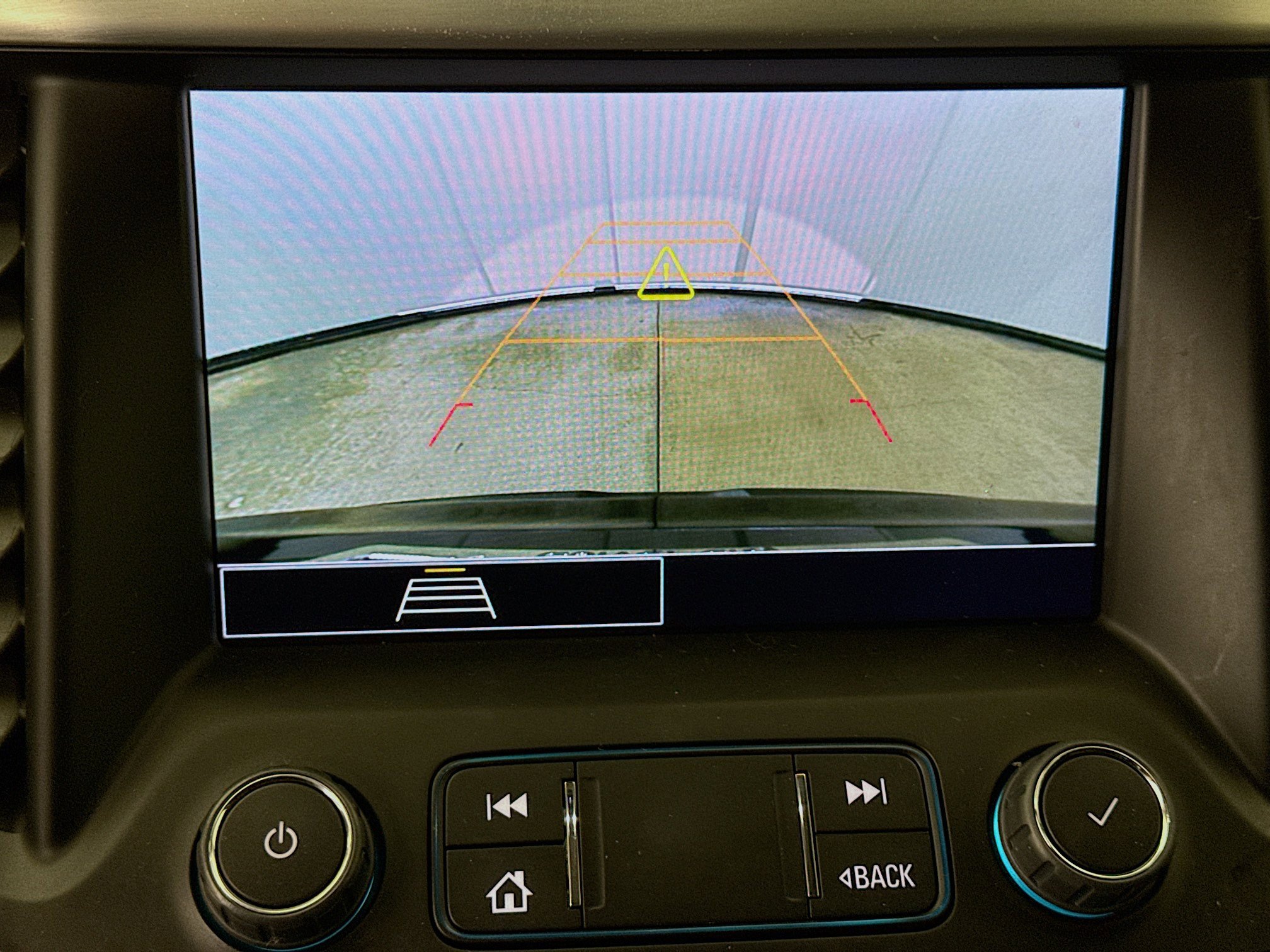 Used 2023 GMC Acadia SLE w/ Driver Convenience Package image 14