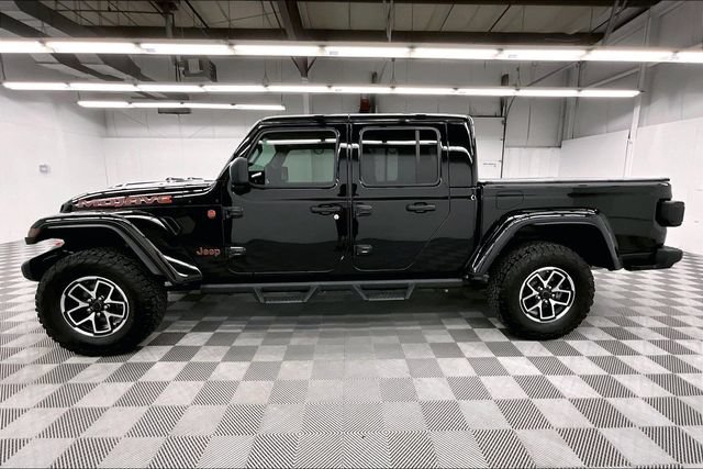 Used 2023 Jeep Gladiator Mojave w/ Trailer Tow Package AWD/4WD image 15