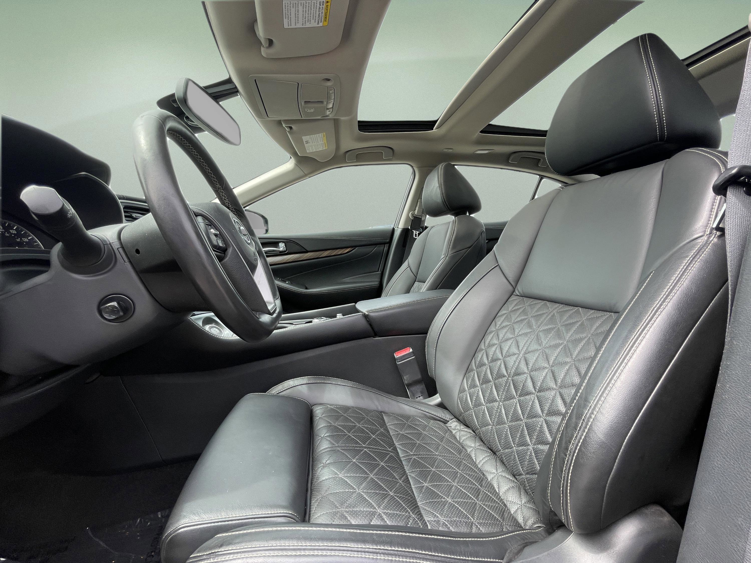 Used 2016 Nissan Maxima Platinum FWD image 11
