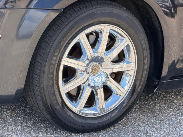 Used 2010 Chrysler 300 C RWD image 9