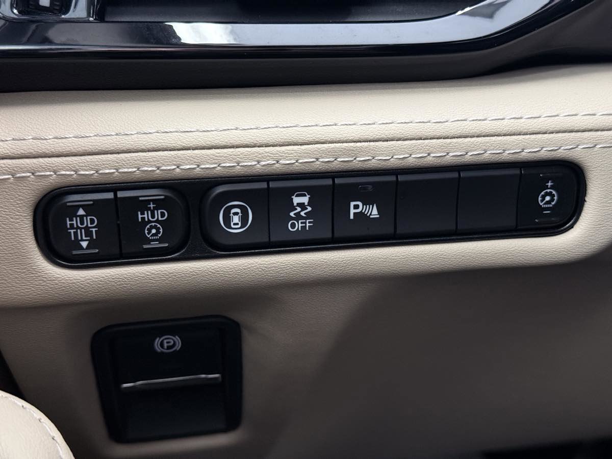 Used 2023 Acura MDX SH-AWD w/ Advance Package image 49