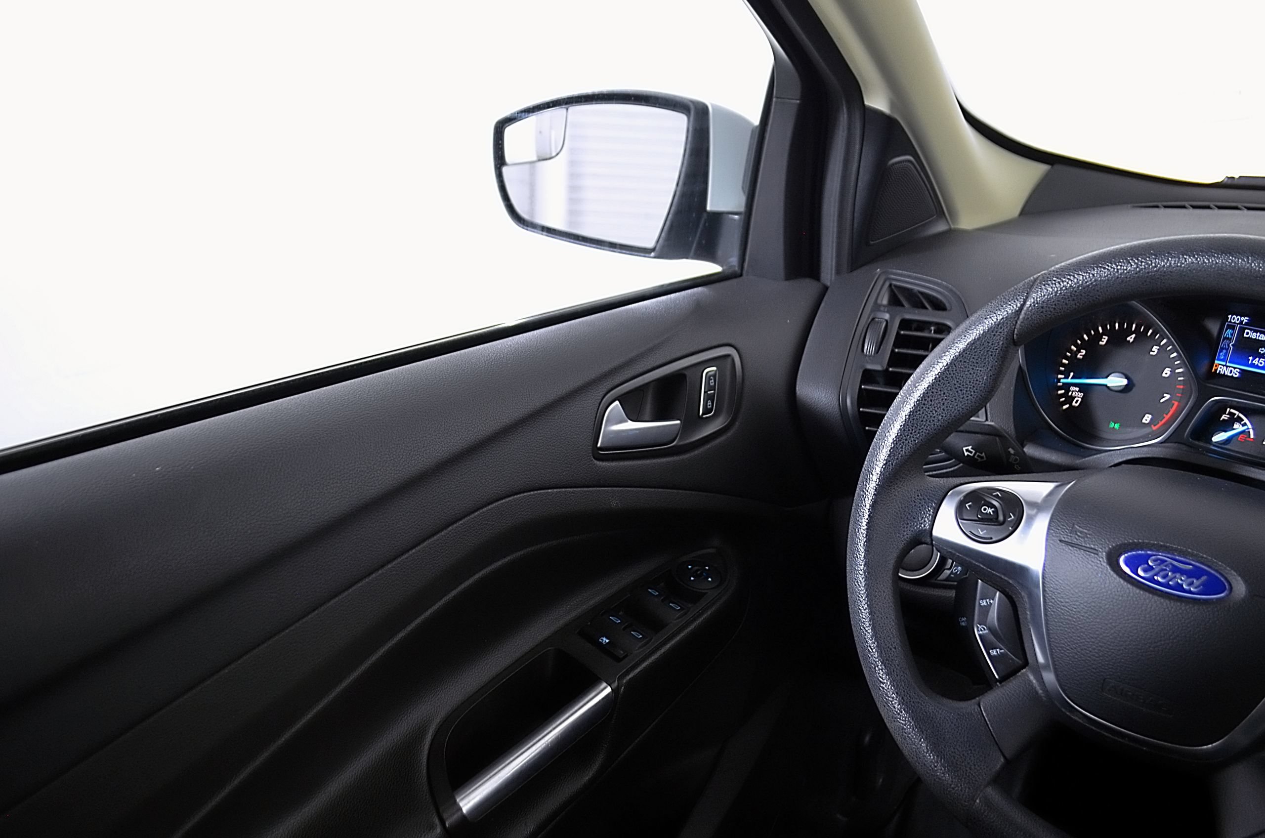 Used 2016 Ford Escape SE w/ Equipment Group 201A FWD image 25