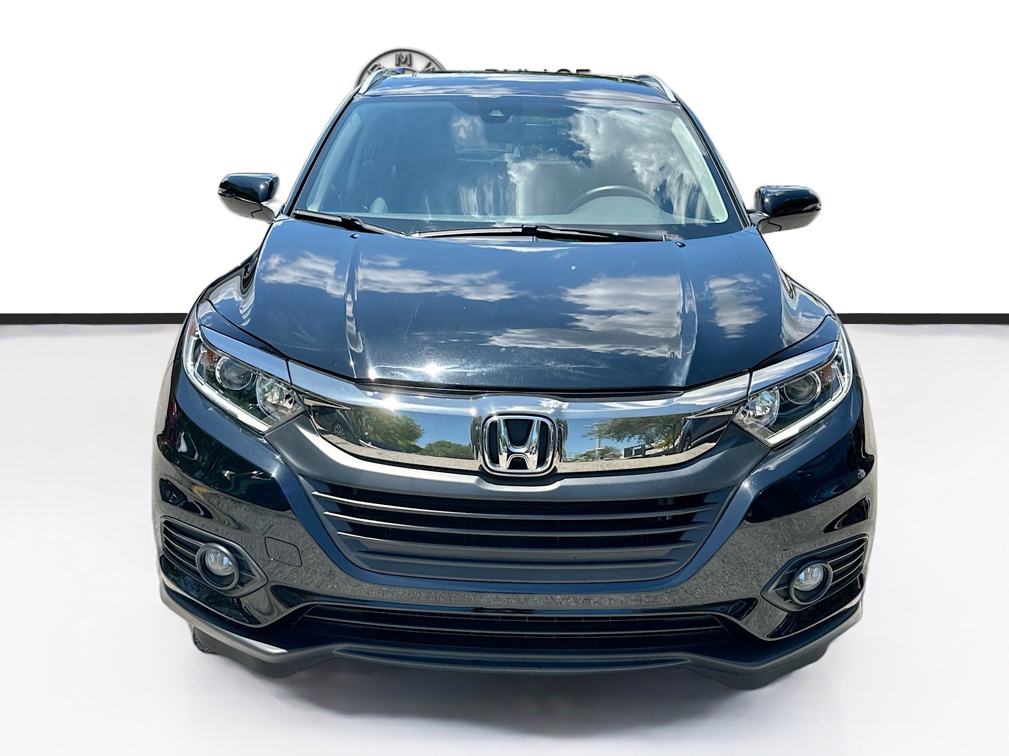 Used 2022 Honda HR-V EX-L image 2