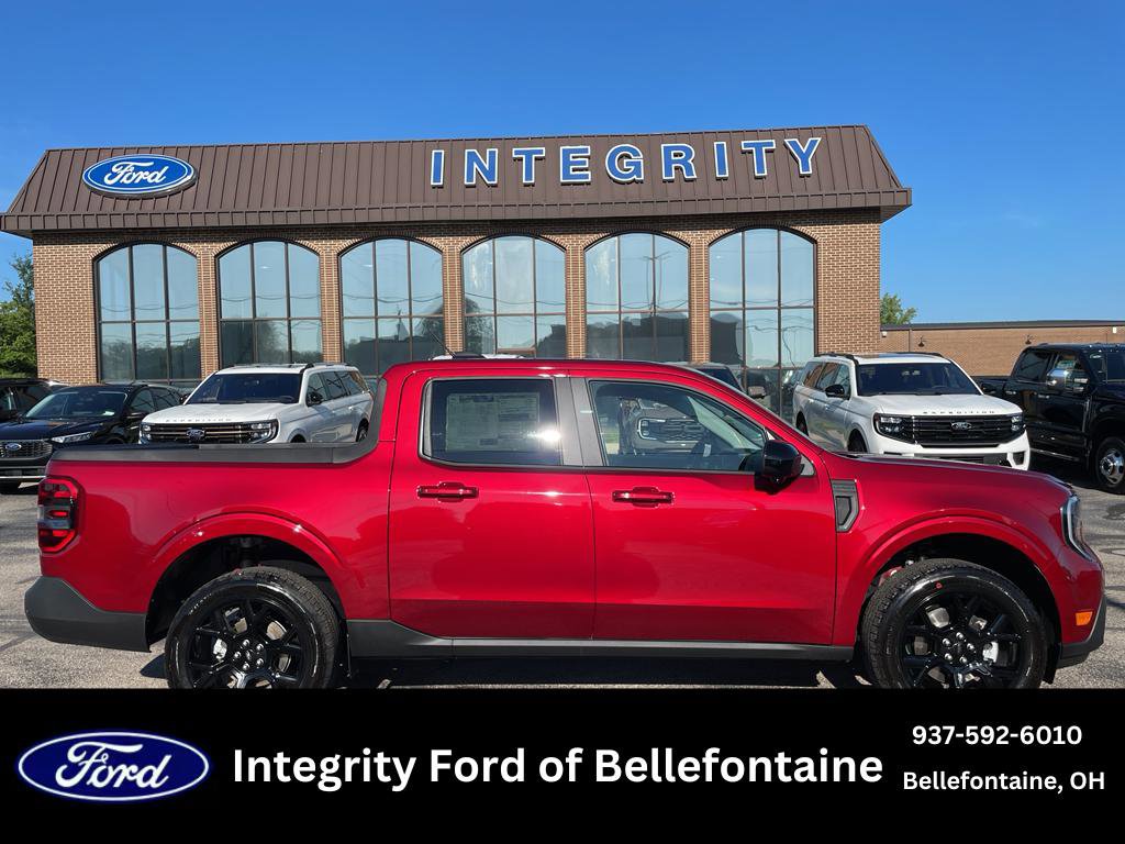 New 2025 Ford Maverick Lariat w/ Black Appearance Package