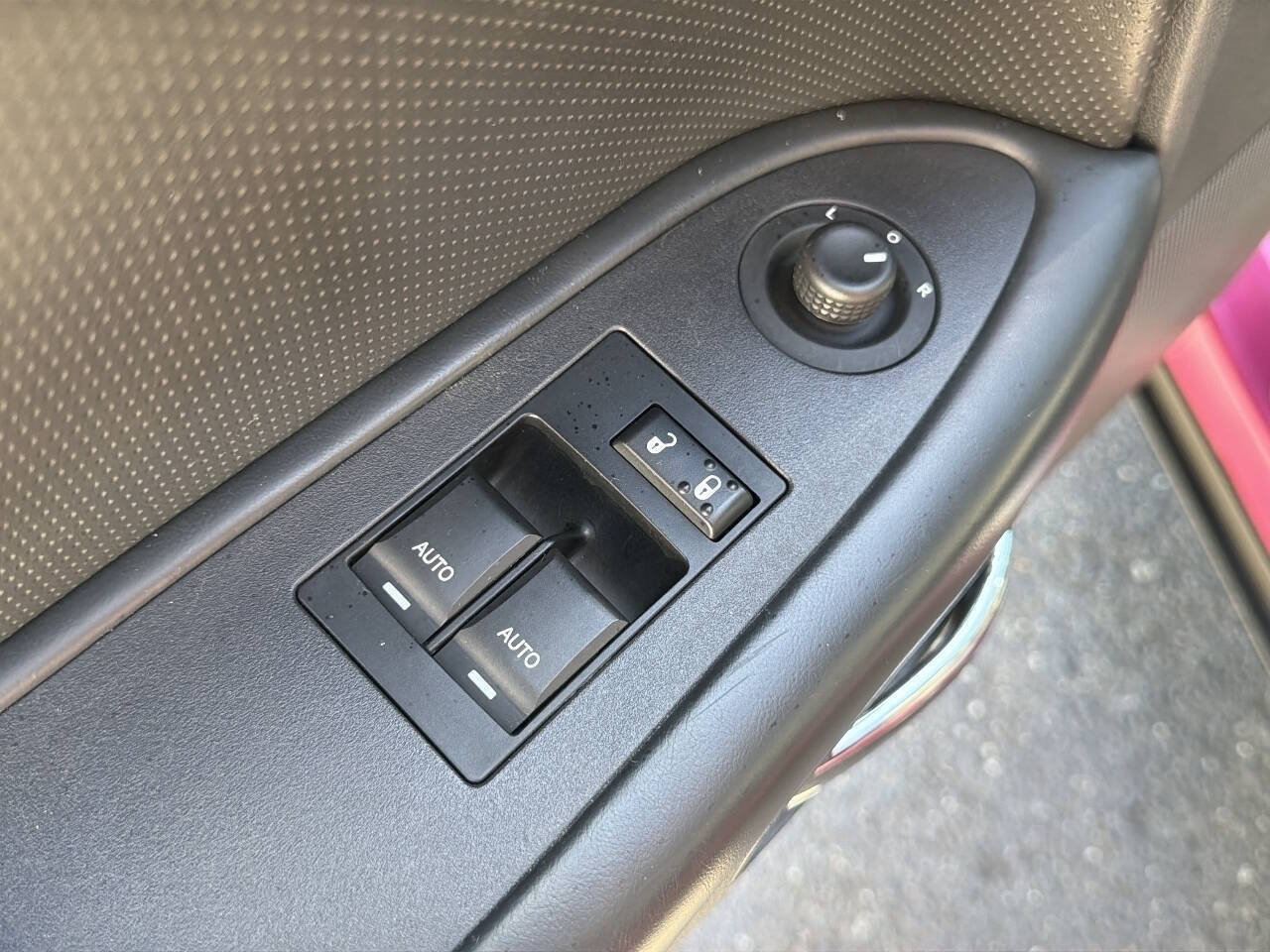 Used 2010 Dodge Challenger R/T RWD image 24