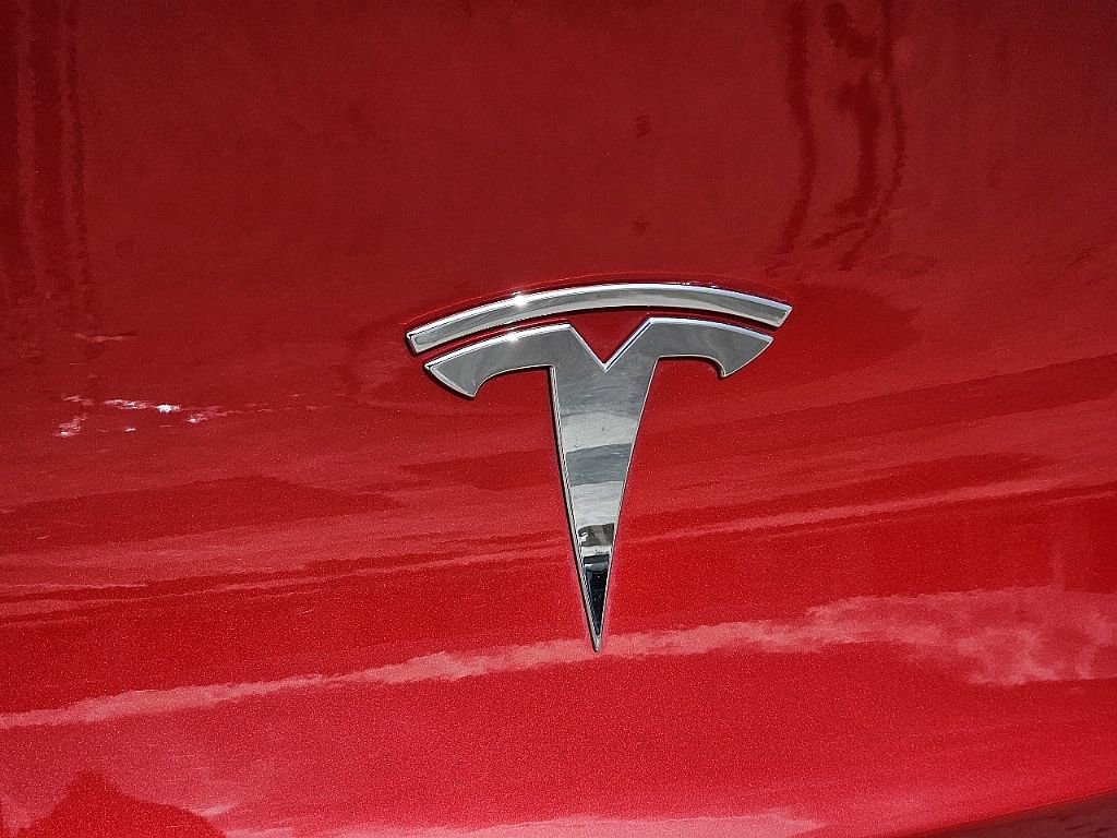 Used 2021 Tesla Model Y Long Range image 13