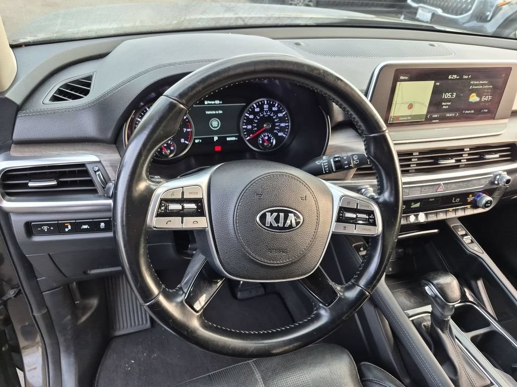 Used 2020 Kia Telluride SX w/ Towing Package FWD image 11