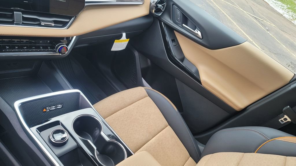 New 2026 Chevrolet Equinox ACTIV w/ Convenience Package III image 23