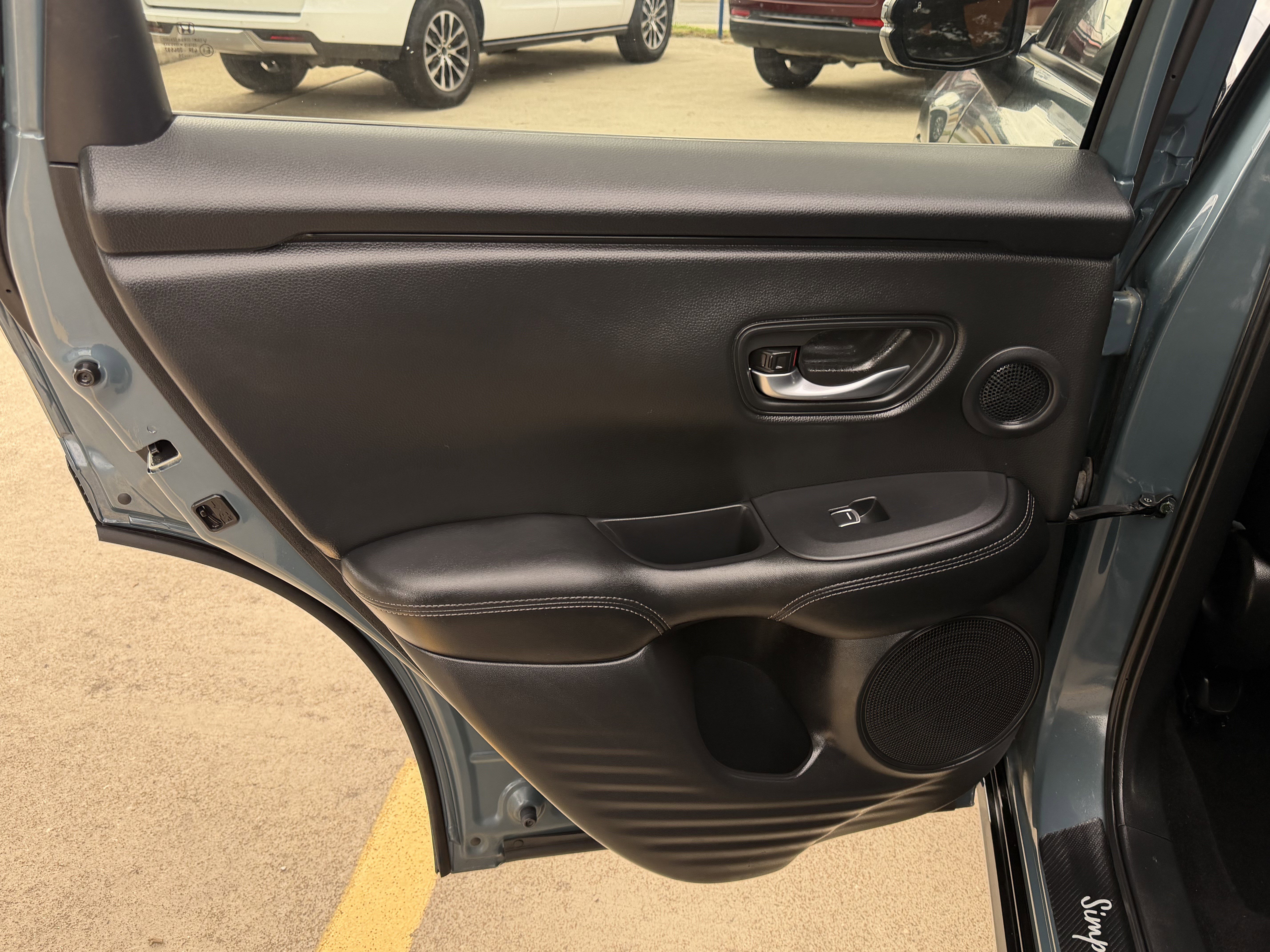 Used 2025 Honda HR-V EX-L image 14