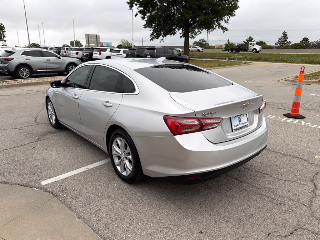 Used 2021 Chevrolet Malibu LT FWD image 5