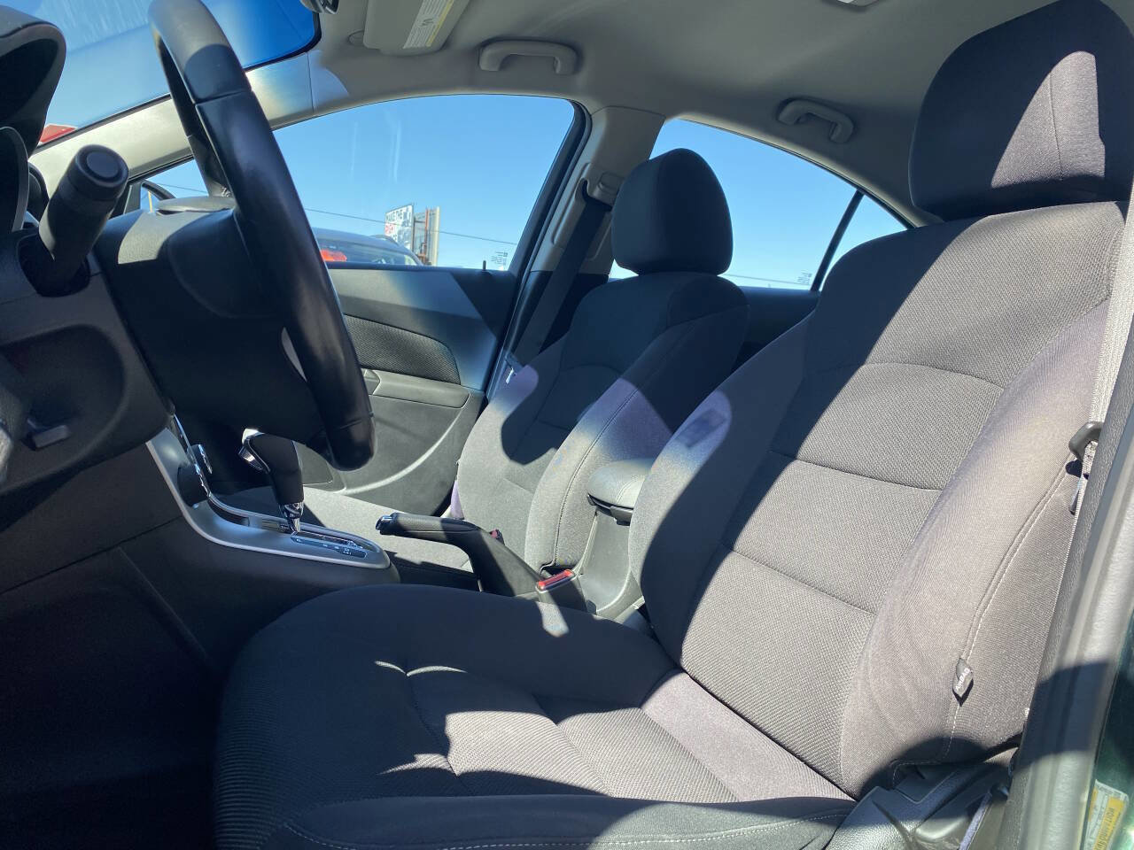 Used 2014 Chevrolet Cruze LT FWD image 11