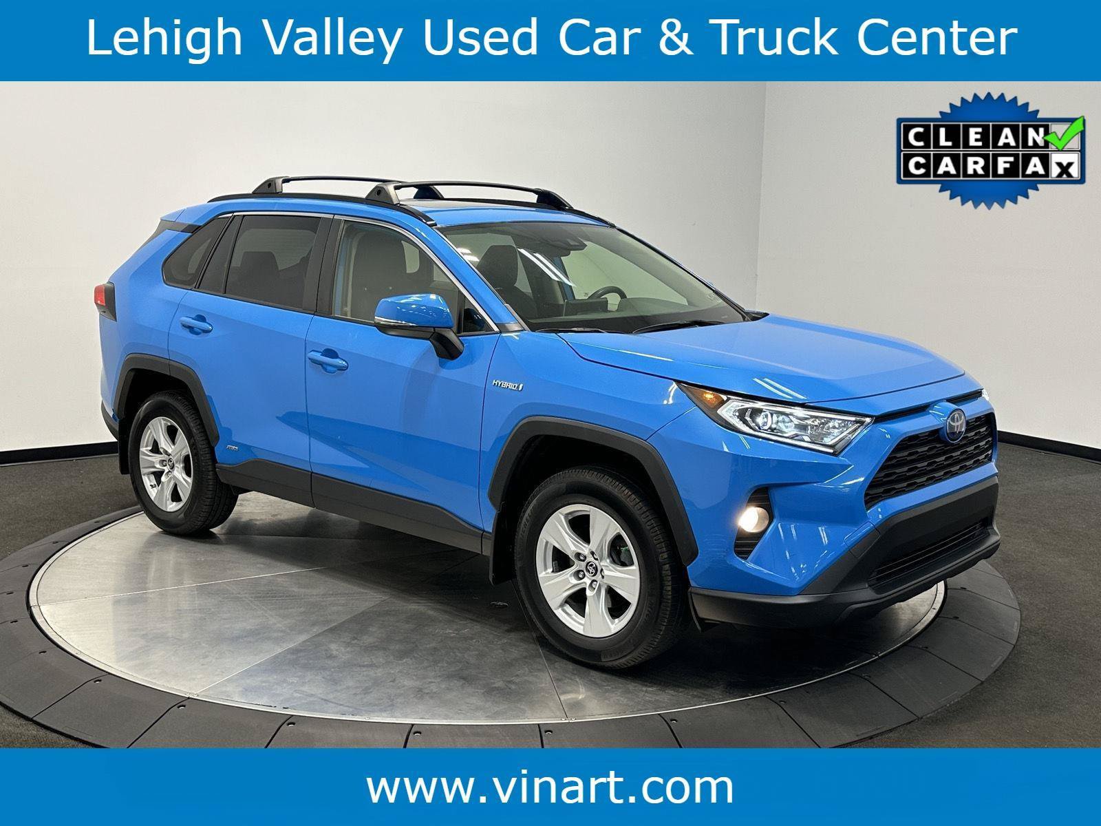 Used 2019 Toyota RAV4 XLE w/ Convenience Package AWD/4WD image 1