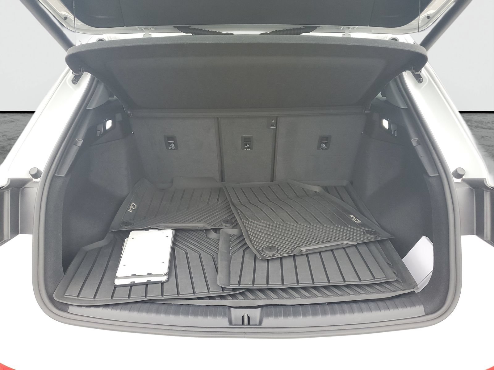 Used 2023 Audi Q4 e-tron Premium Plus AWD/4WD image 8