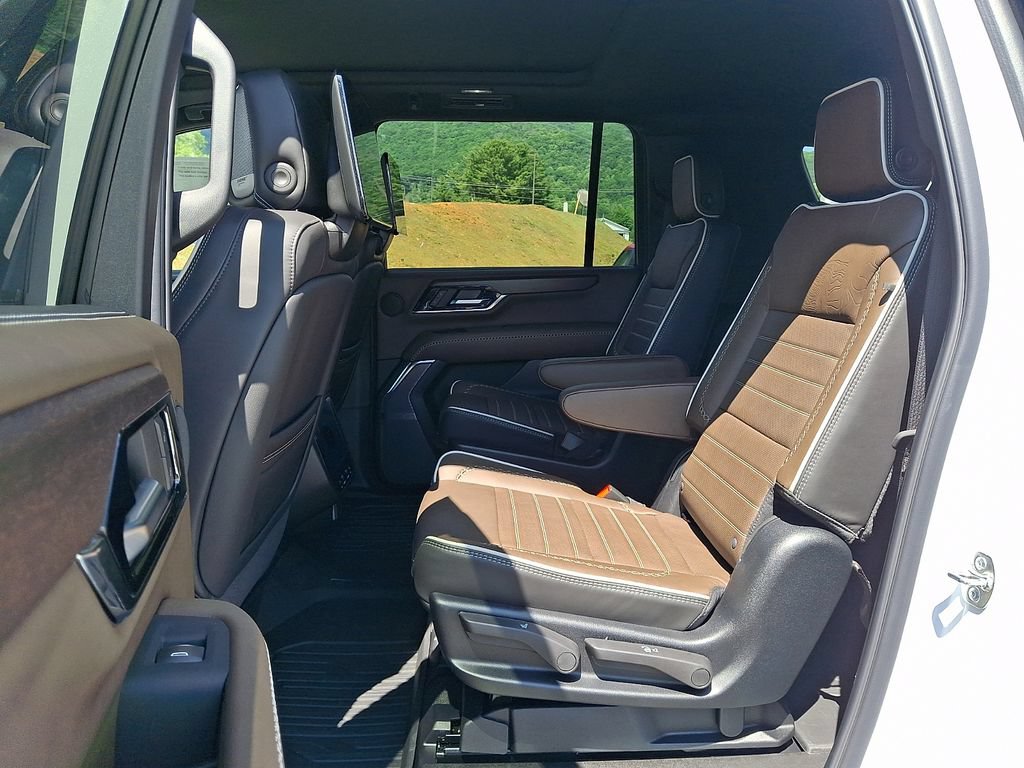 New 2026 GMC Yukon XL Denali Ultimate AWD/4WD image 5