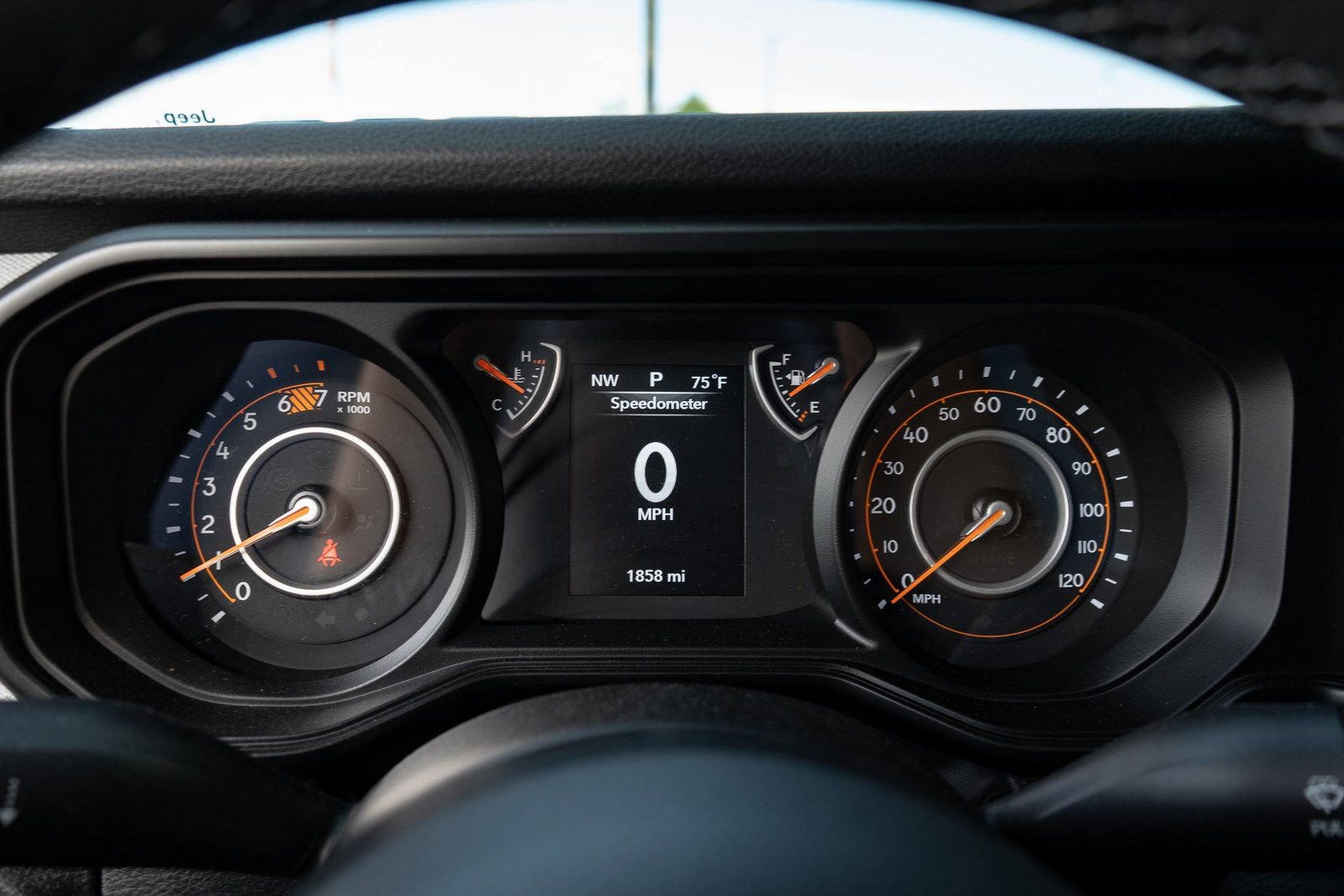 Used 2025 Jeep Wrangler Sport image 25