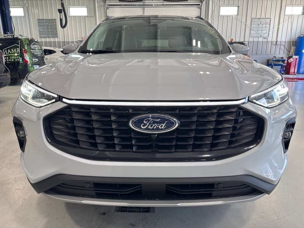 New 2025 Ford Escape SE w/ PHEV Premium Package image 10