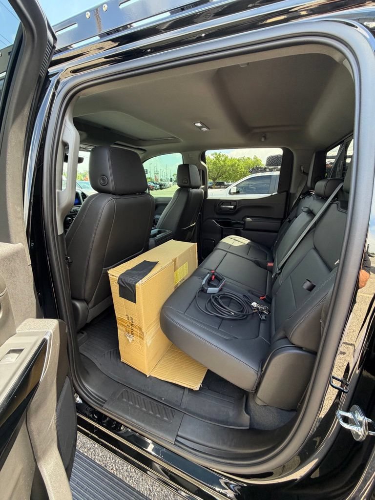Used 2021 Chevrolet Silverado 1500 LT Trail Boss w/ LT Trail Boss Premium Package AWD/4WD image 8