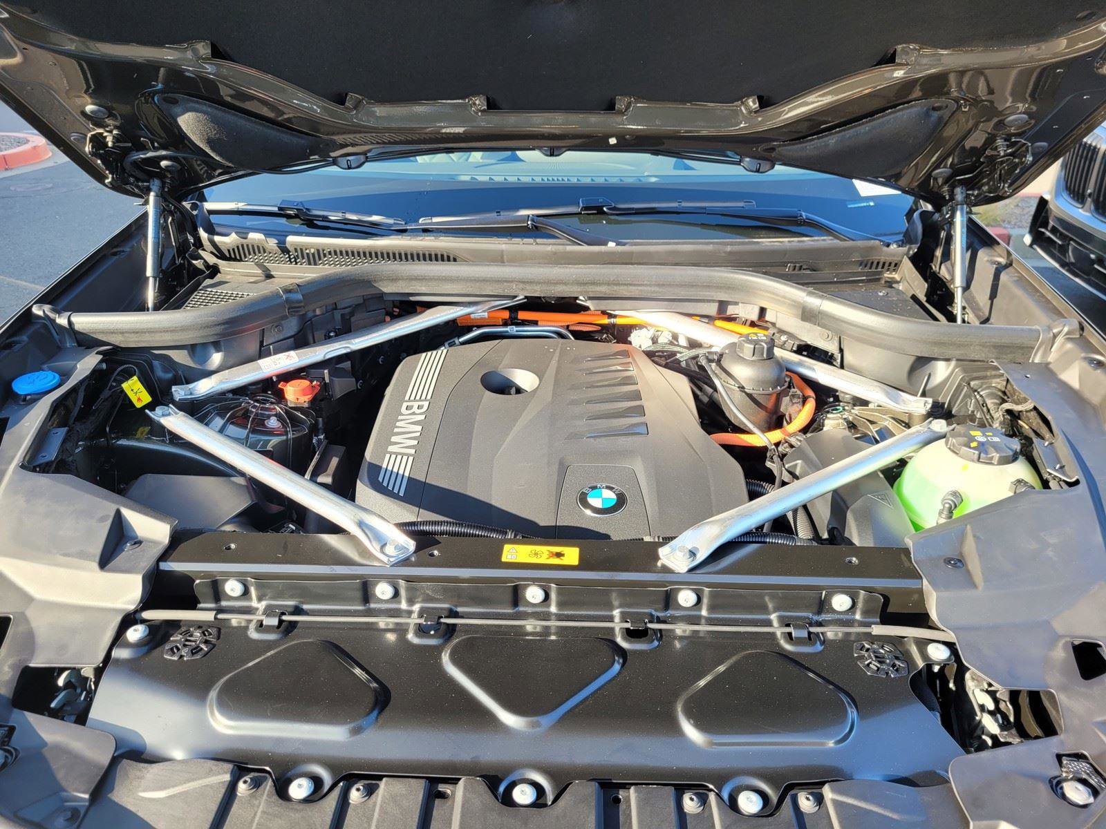 New 2026 BMW X5 xDrive50e w/ M Sport Package AWD/4WD image 20