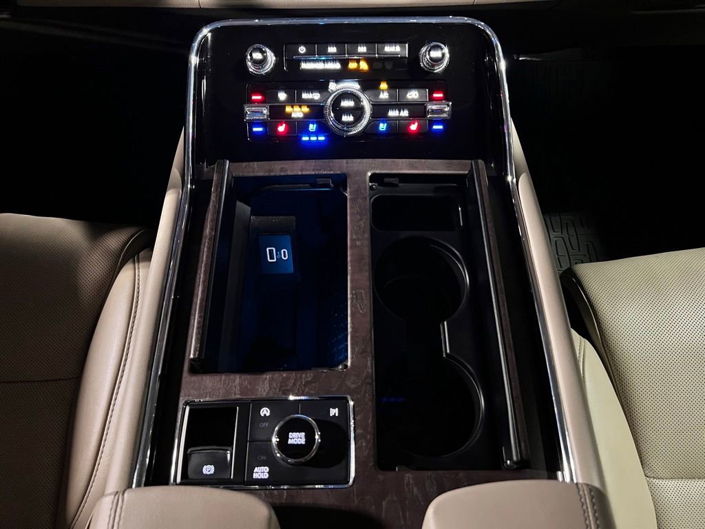 Used 2024 Lincoln Navigator Reserve image 21