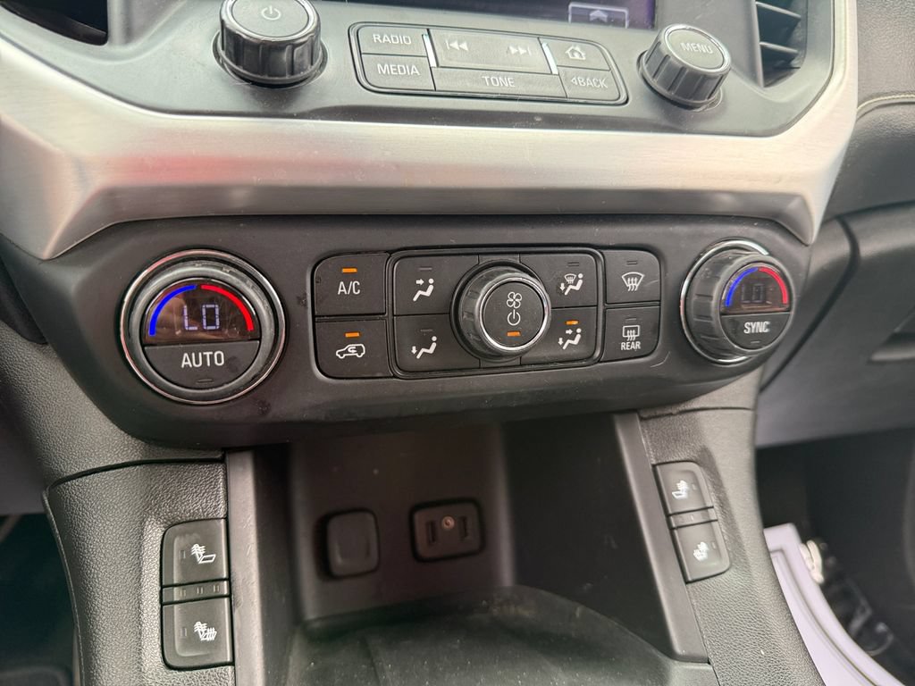 Used 2018 GMC Acadia SLT AWD/4WD image 28