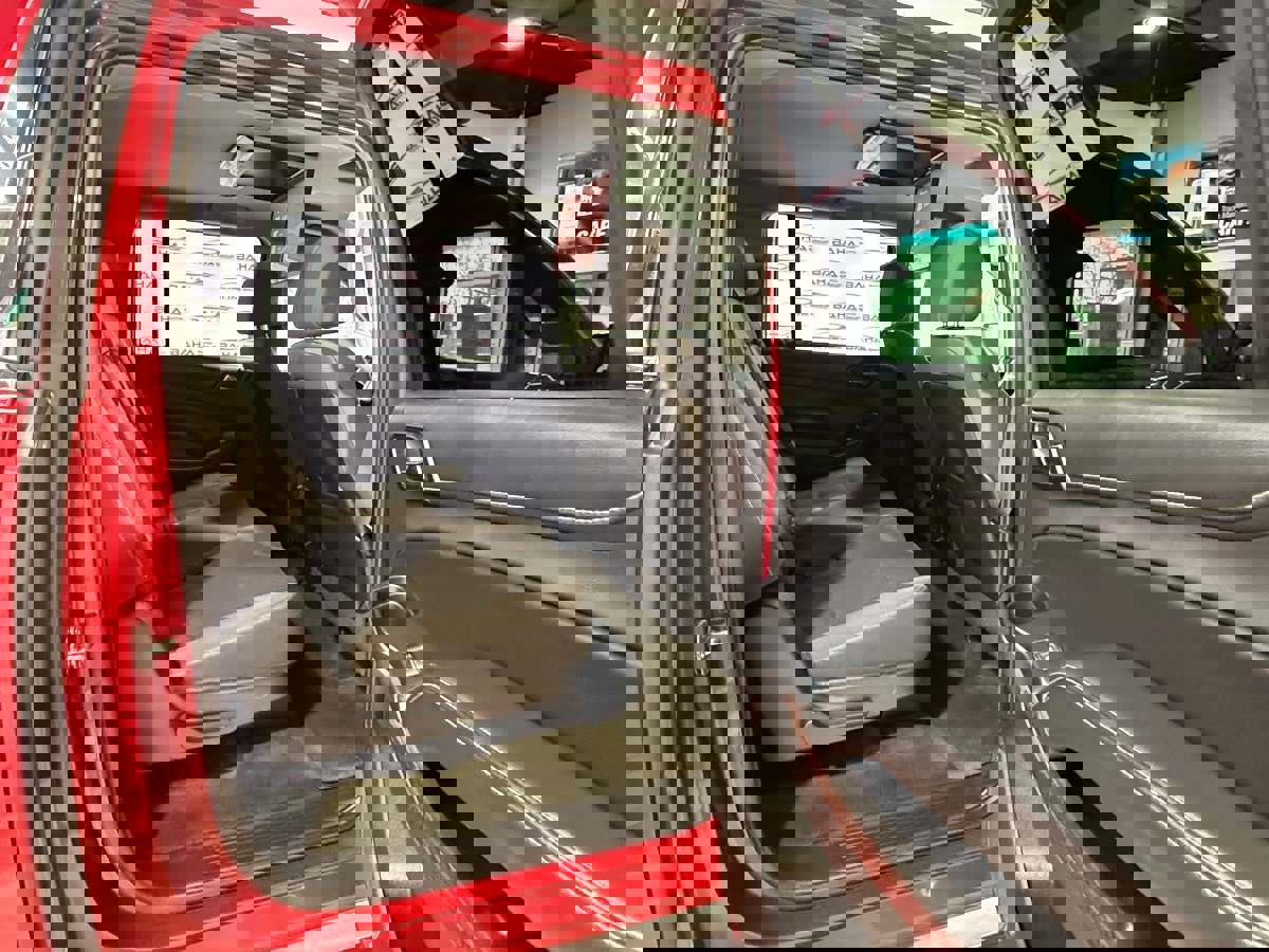 Used 2015 GMC Yukon XL SLE w/ Convenience Package image 45