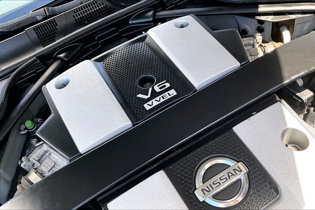 Used 2009 Nissan 370Z Coupe w/ Sport Pkg RWD image 26