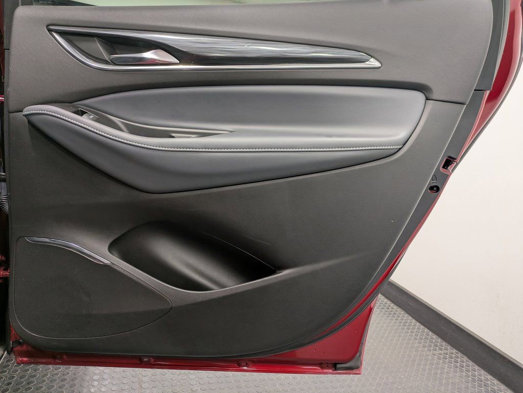 Used 2023 Buick Enclave Essence w/ Experience Buick Package image 24