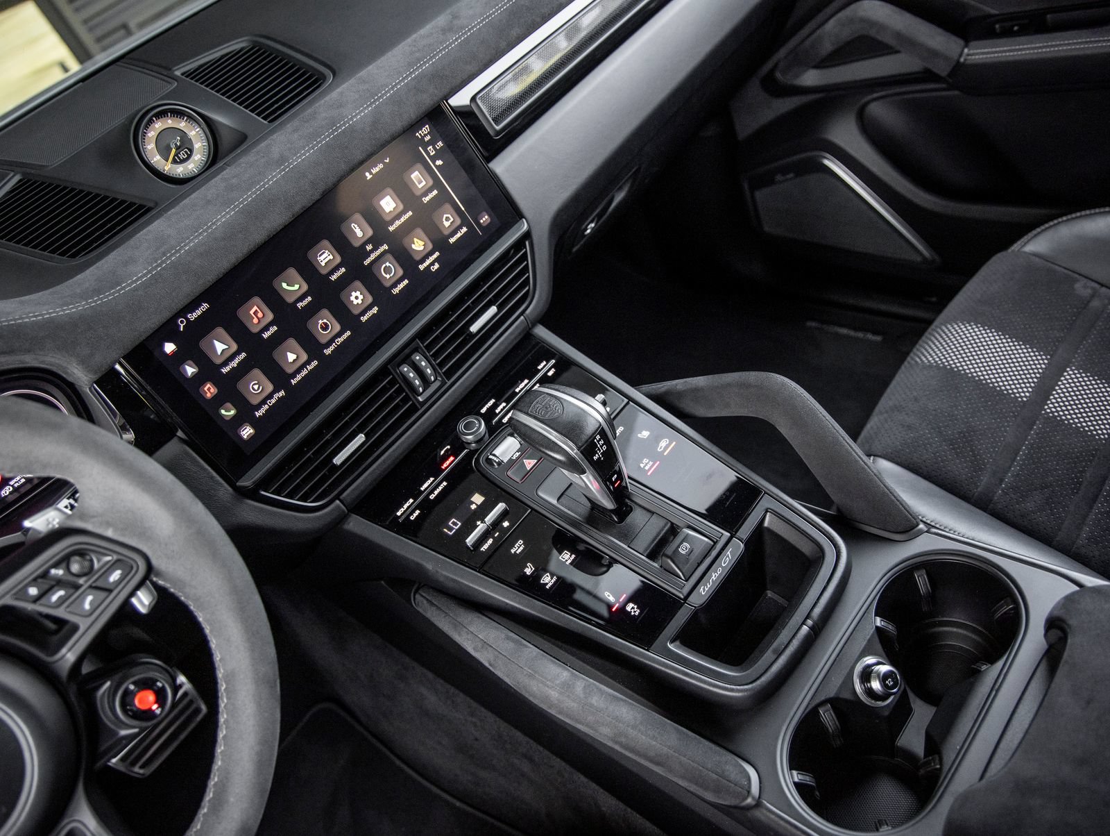 Certified 2022 Porsche Cayenne Turbo GT AWD/4WD image 34