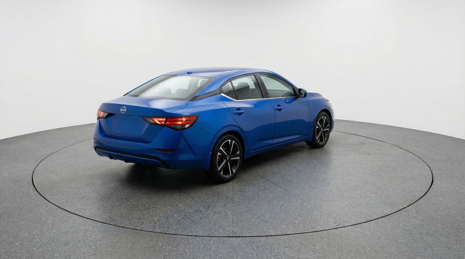 Used 2025 Nissan Sentra SV image 7