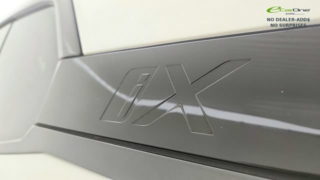 Used 2023 BMW iX xDrive50 w/ Sport Package AWD/4WD image 32